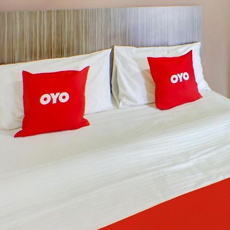 Oyo 89985 Js Hotel Johor Bahru Ngoại thất bức ảnh