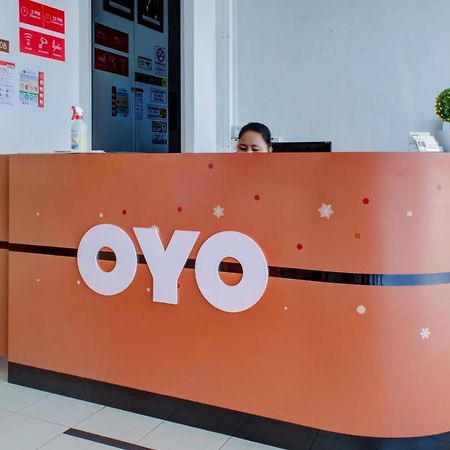 Oyo 89985 Js Hotel Johor Bahru Ngoại thất bức ảnh