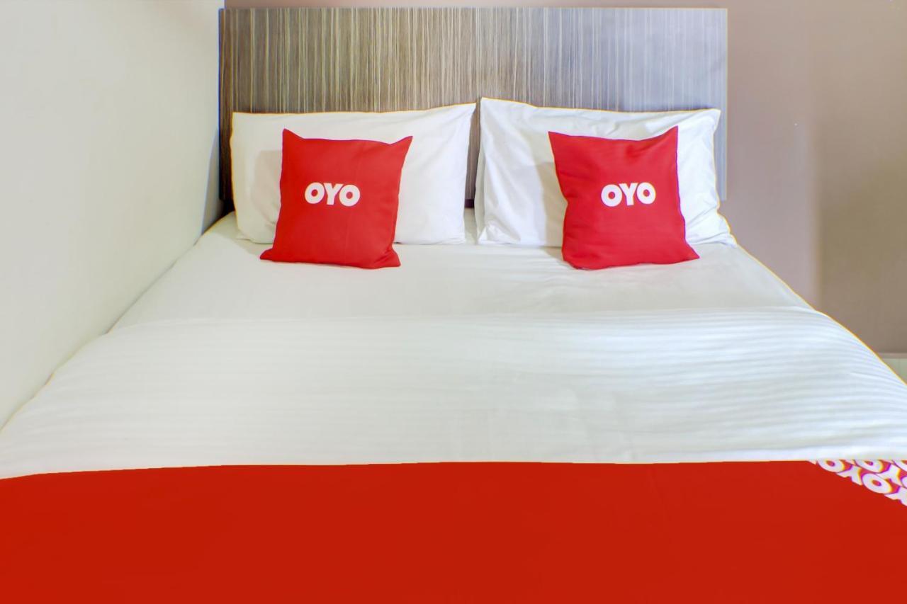 Oyo 89985 Js Hotel Johor Bahru Ngoại thất bức ảnh