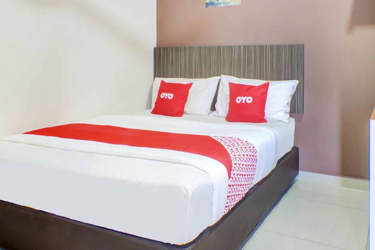 Oyo 89985 Js Hotel Johor Bahru Ngoại thất bức ảnh