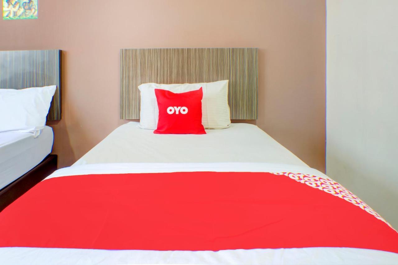 Oyo 89985 Js Hotel Johor Bahru Ngoại thất bức ảnh