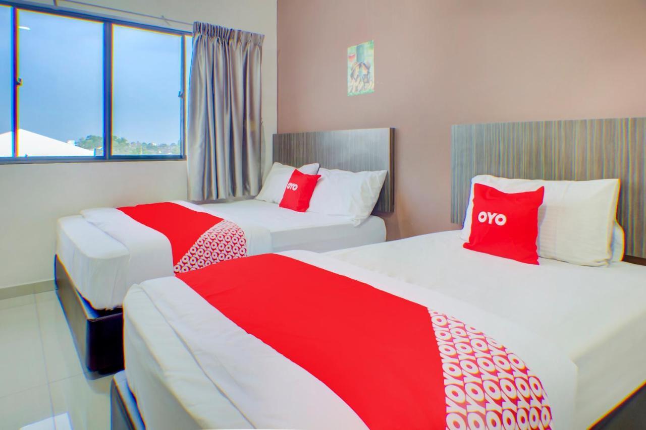 Oyo 89985 Js Hotel Johor Bahru Ngoại thất bức ảnh