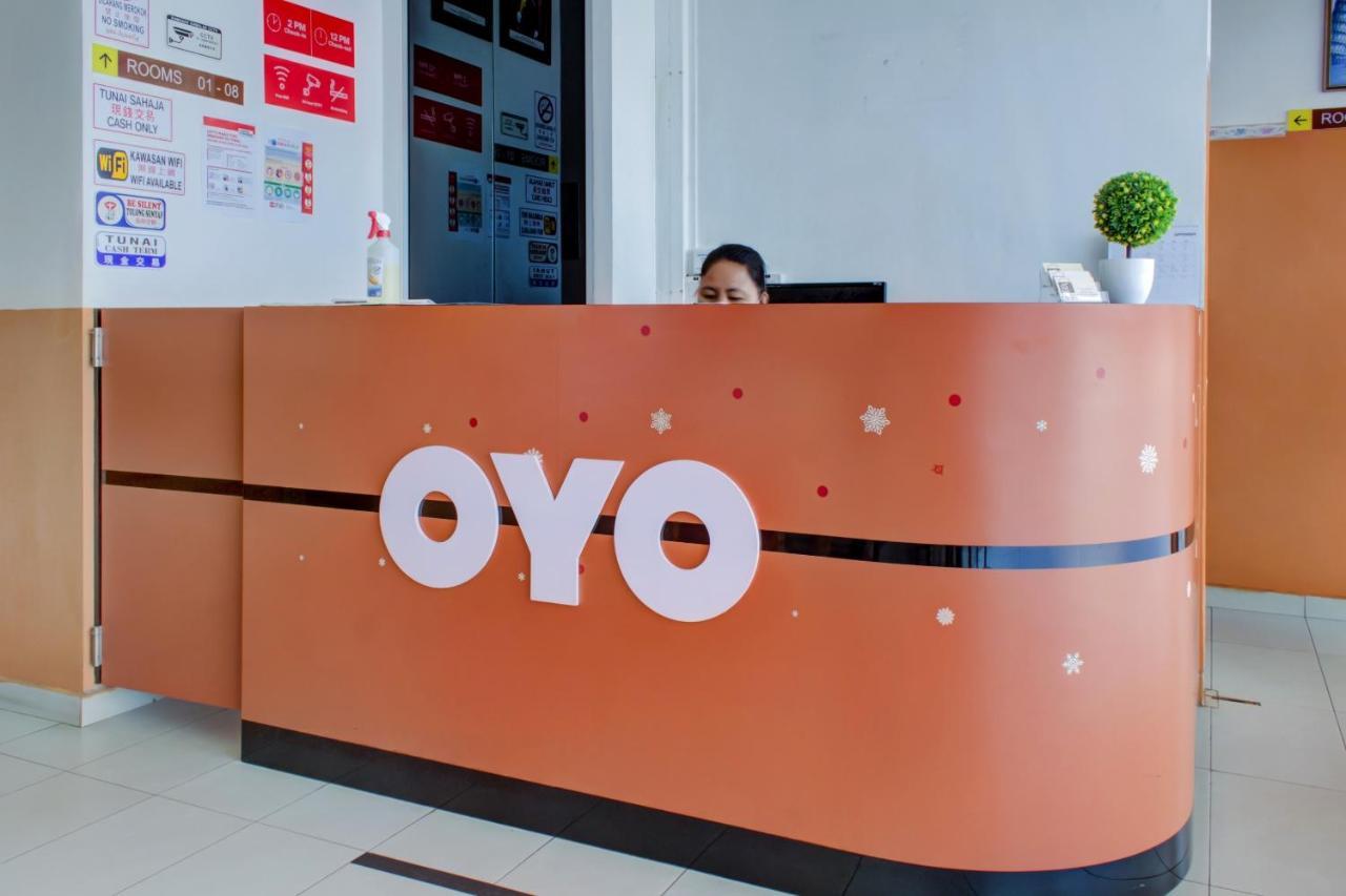 Oyo 89985 Js Hotel Johor Bahru Ngoại thất bức ảnh