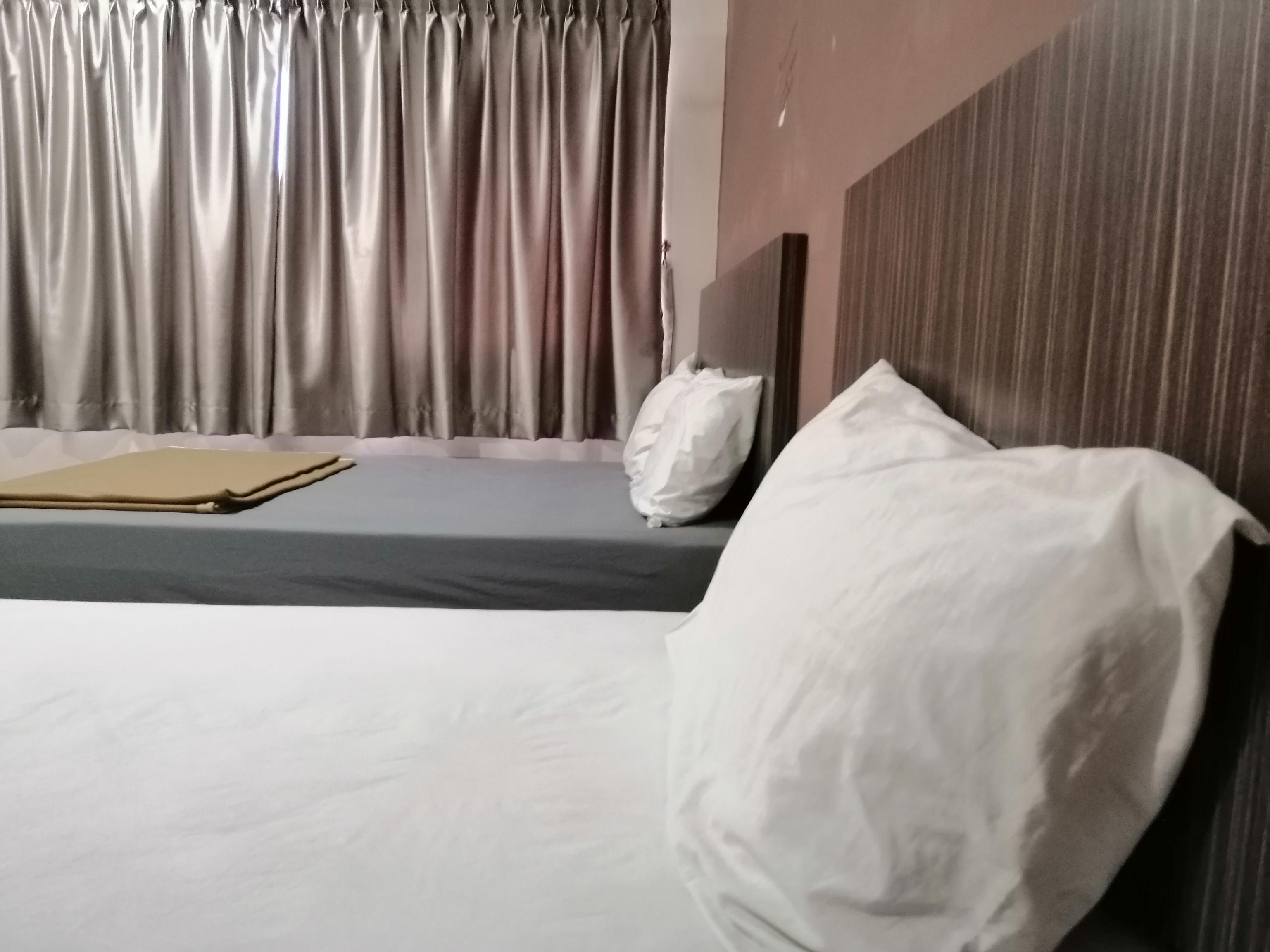 Oyo 89985 Js Hotel Johor Bahru Ngoại thất bức ảnh